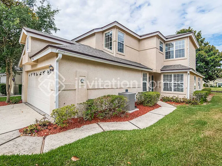815 Tournament Rd — Photo 1