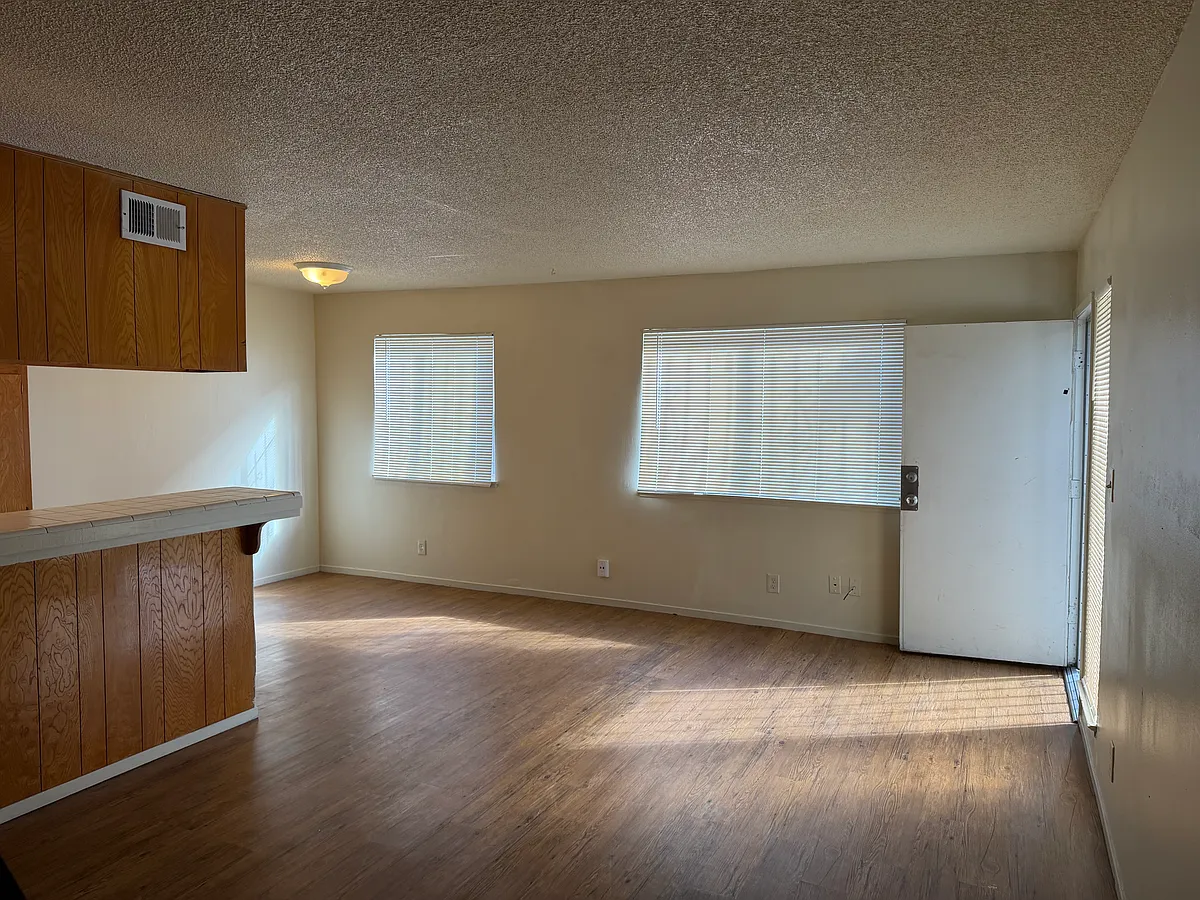 Building Photo - 2911 Toyon Dr #3