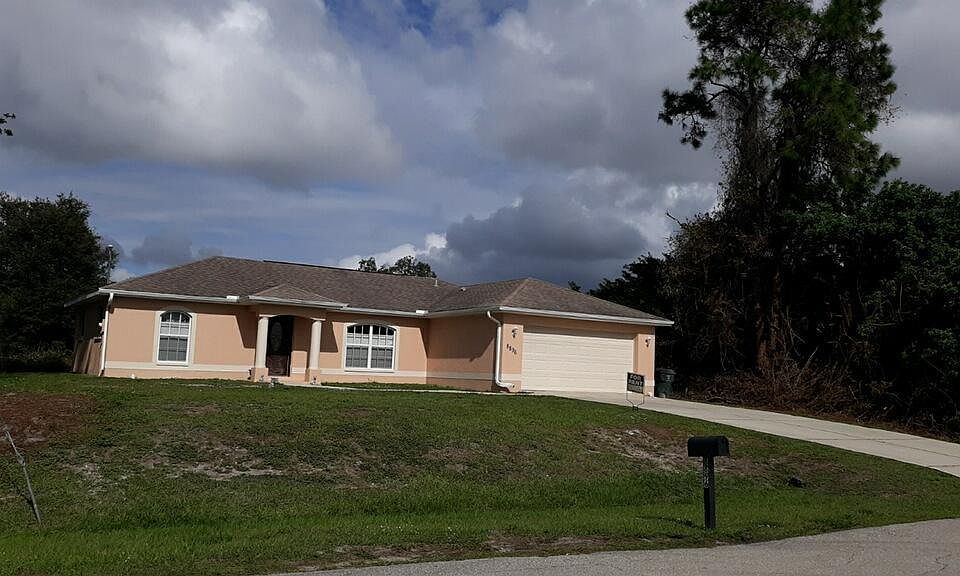 2nd image of 8896 Wawana Rd