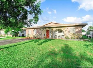 4600 SW 43rd Ter, Fort Lauderdale, FL 33314