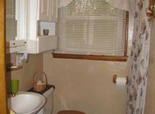 114 Fairlane Dr, Industry, PA