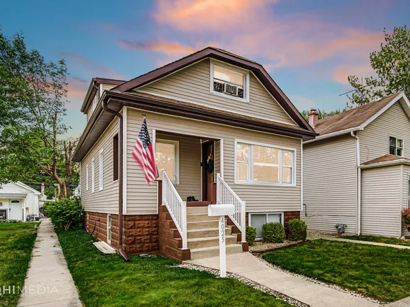 4025 S Clinton Ave, Berwyn, IL 60402