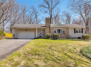 109 Gilbert Dr, Trumbull, CT 06611