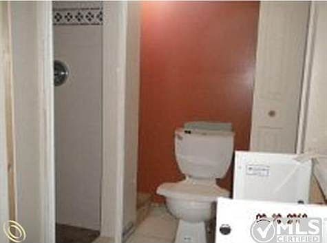JN H BASEMENT BATH.jpg