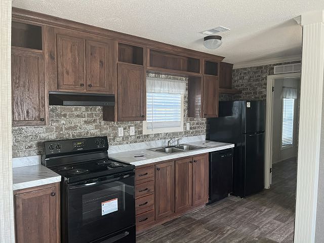 1st image of 83 Stebbins Dr #64