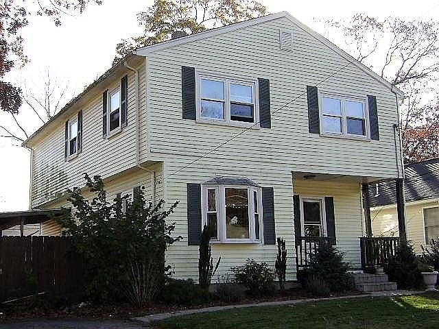 1st image of 106 Pinegrove Ave