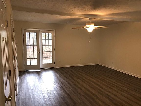 5th image of 4211-4201 Logan Way