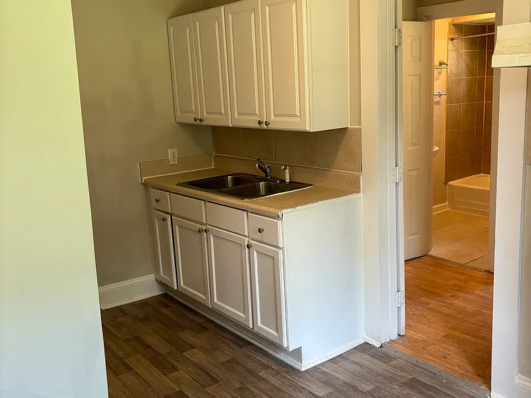 337 Wellingford St — Photo 3