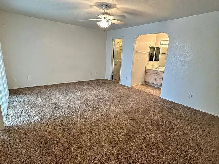 3535 Chemehuevi Blvd — Photo 11