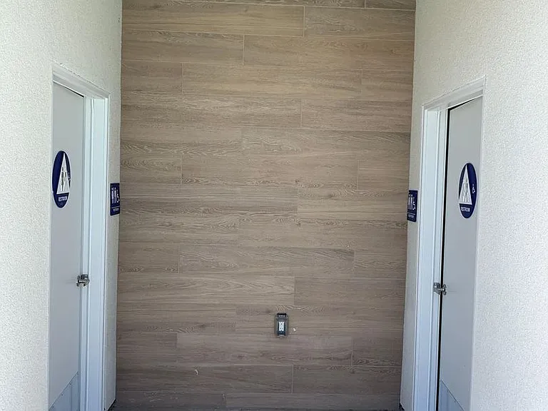 490 W Mahogany Ln — Photo 47