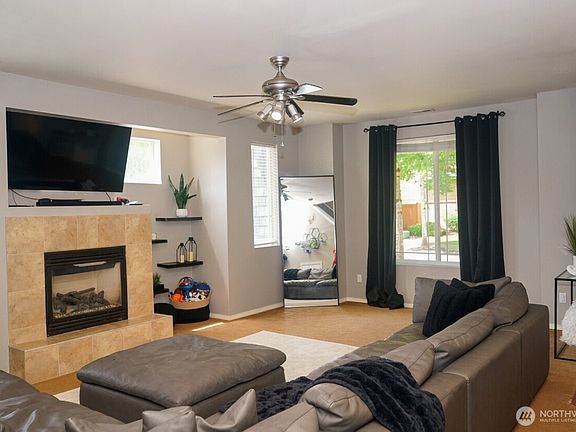 2nd image of 4316 Freemont Street NE