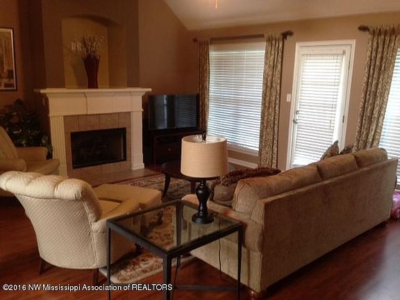 2nd image of 10766 Wellington Dr