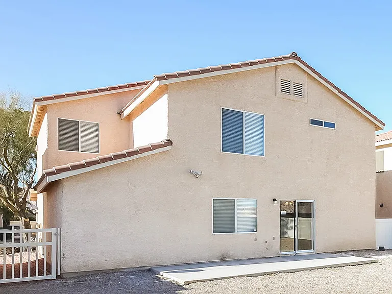 5014 Sapphire Light St — Photo 16