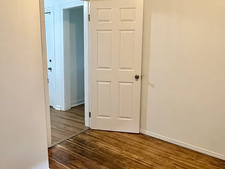 423 Cottage St — Photo 25