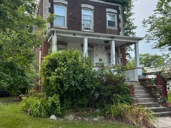 1027 Mereline Ave, Avenel, NJ 07001