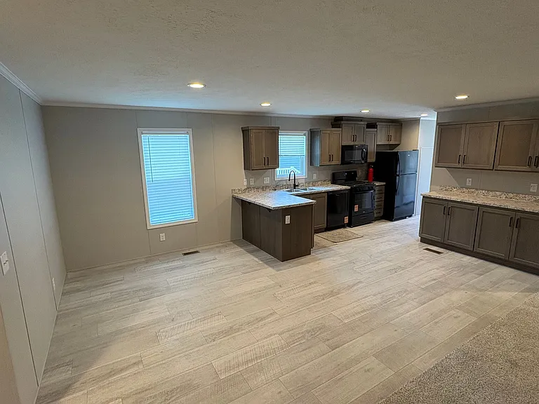Woodland Estates (MI) — Photo 34