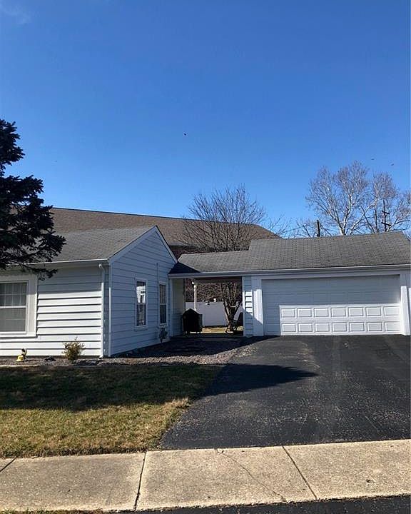 2nd image of 502 W Pennsylvania St