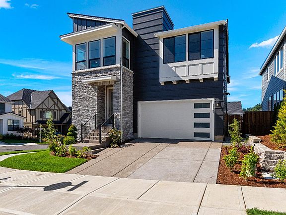 Sprague w Basement NW Contemporary