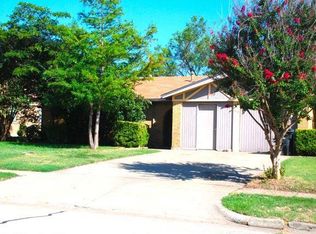 1413 Mimosa St, Cleburne, TX 76033