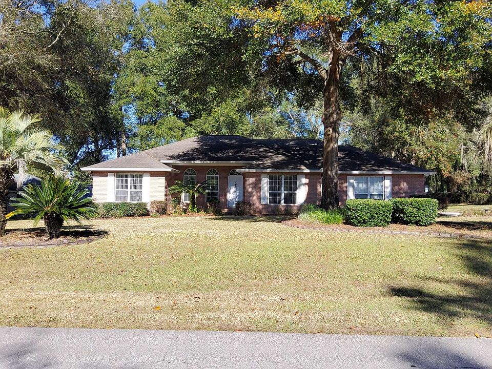 1st image of 335 NW Zack Dr