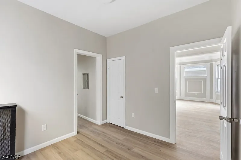 1 bed, 1.0 bath, $1,000 — Photo 2