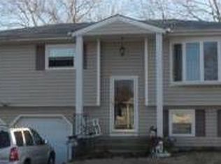 30 Jackson Ave, Centereach, NY 11720