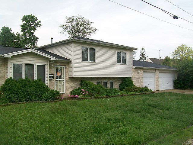 1st image of 10200 W Palmer Ave