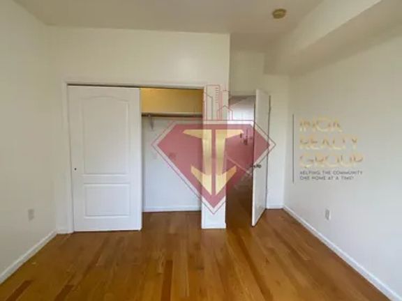 5th image of 141 Carlton Ave #2RG