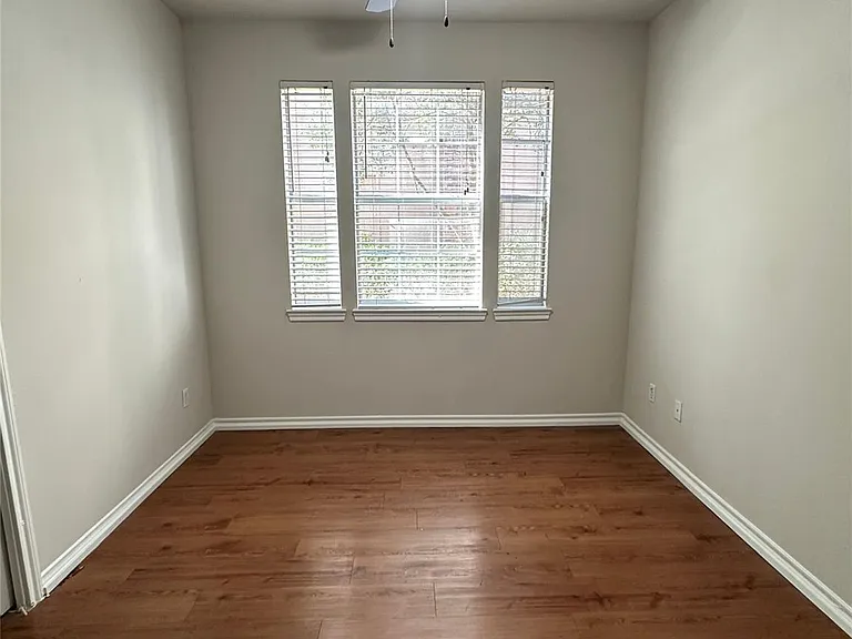 6804 N Capital Of Texas Hwy #212 — Photo 5