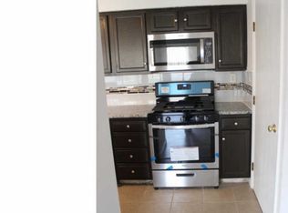184 Kenwood Dr, Sicklerville, NJ 08081