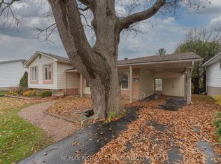 811 Overlea Ct #2, Kingston, ON K7M 6Z8