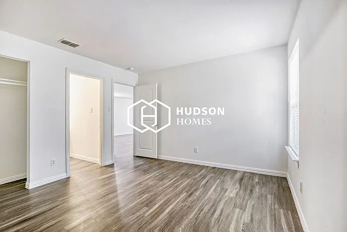 1205 Booker St — Photo 9