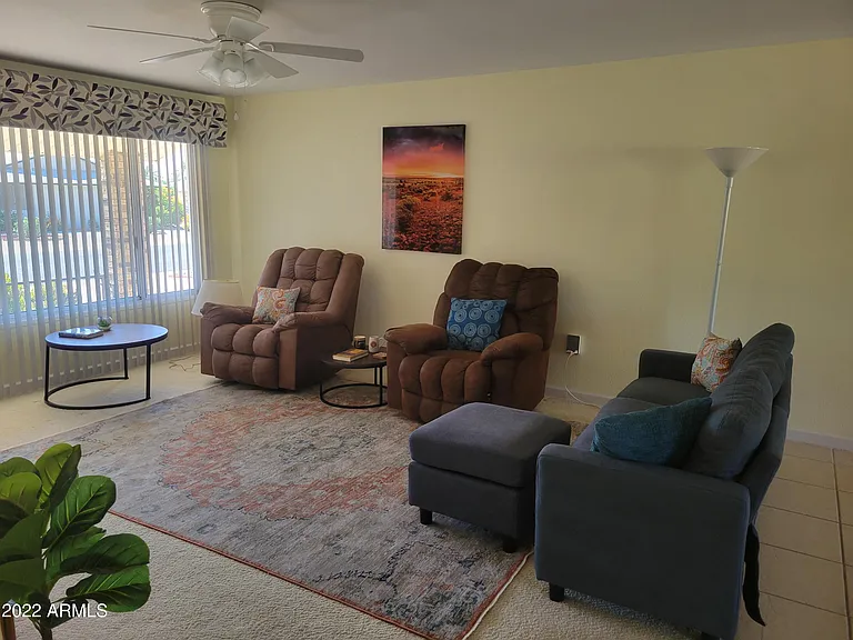 9714 W Hawthorn Ct — Photo 6