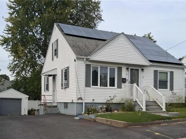 46 Bowen St, Cumberland, RI 02864
