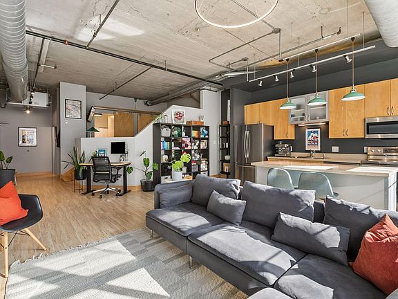 3rd image of 918 3rd St N #203