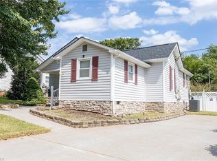 401 N 3rd Ave, Mayodan, NC 27027