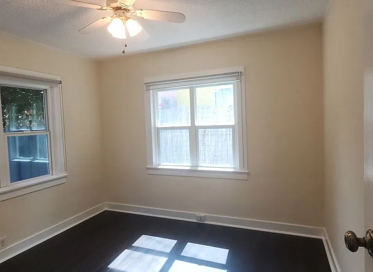 1526 N Avenue 47 — Photo 6