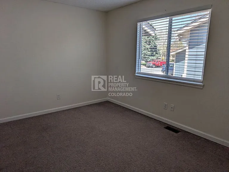 4260 S Kittredge St — Photo 2