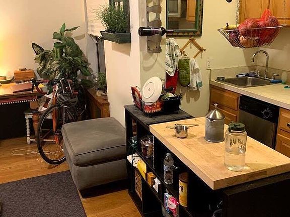 4th image of 910 Columbus Ave APT 2A
