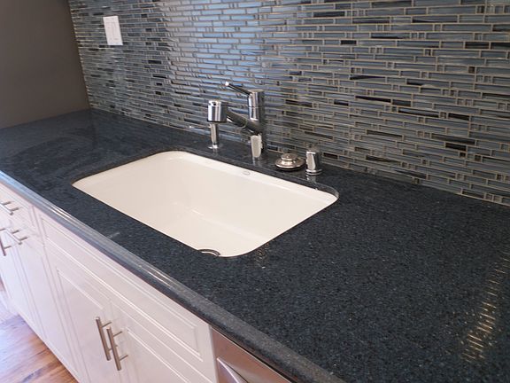 4th image of 802 N Sweetzer Ave APT 205
