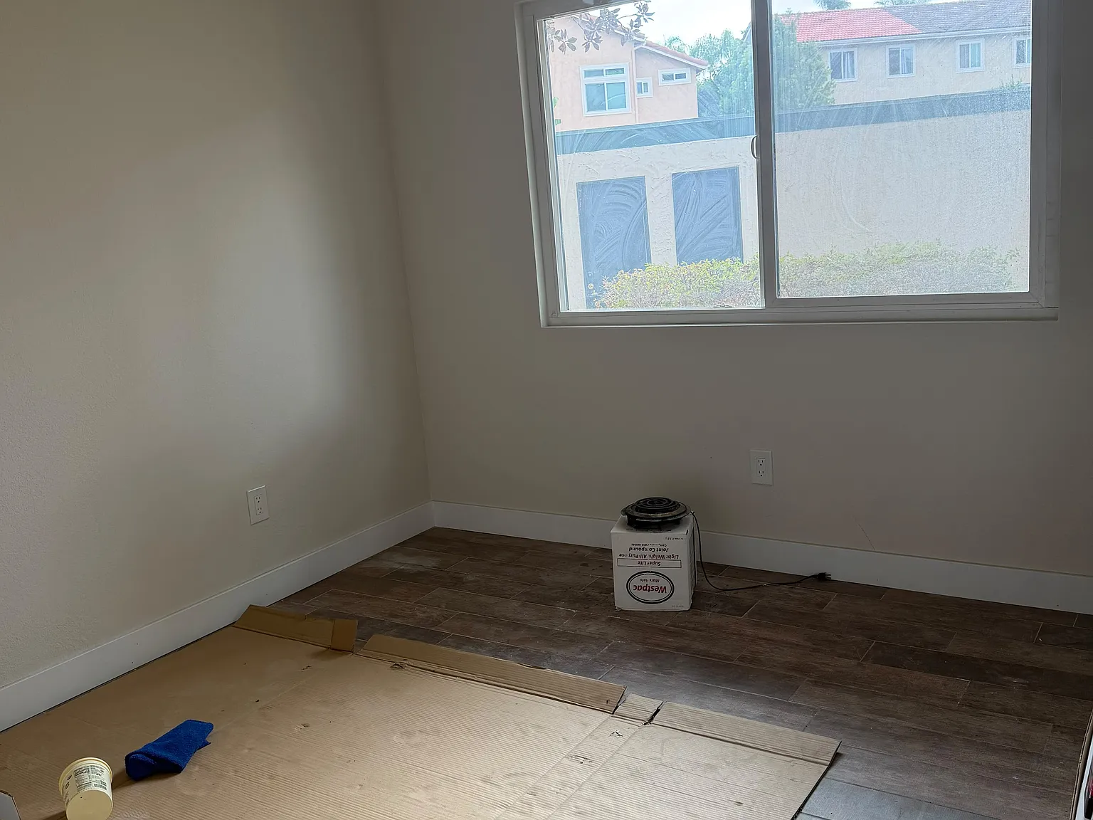 3 bed, 1300 sqft, $3,500 — Photo 4