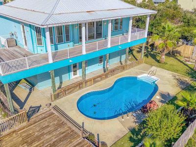 906 Panferio Dr, Pensacola Beach, FL, 32561