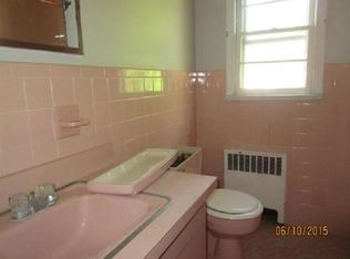 37 Ridge St, Orange, NJ 07050