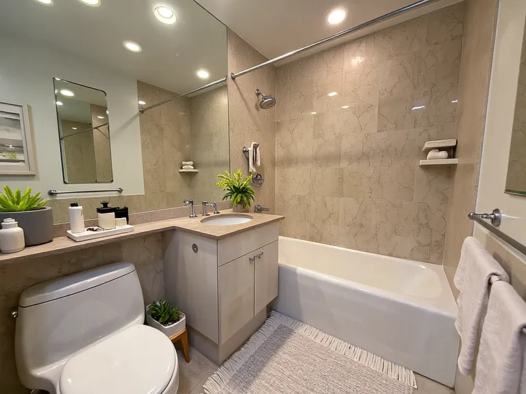 401 E 60th St #6F — Photo 4