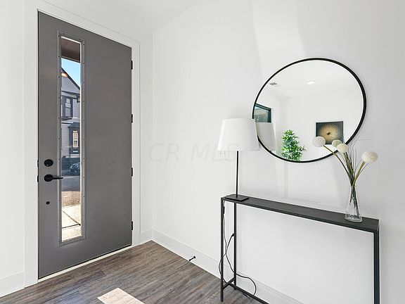 5th image of 1100 Oak St #15