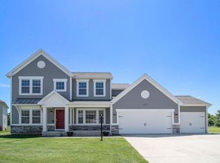 28490 Golden Pond Trl, Elkhart, IN 46514