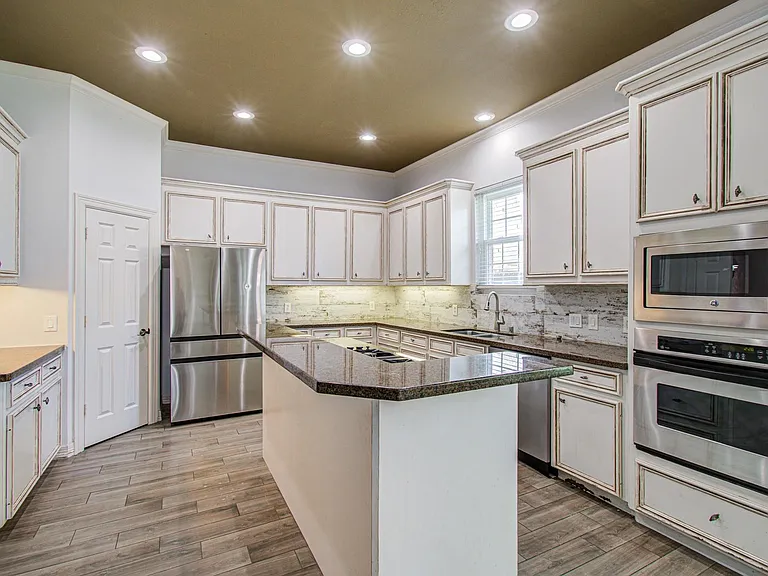 13514 Broadmeadow Ln — Photo 18