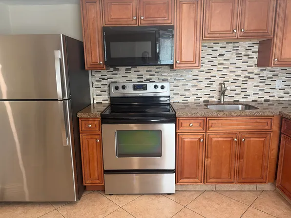 224-230 SE 1st St #2, Deerfield Beach, FL 33441