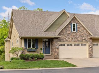 5372 Barrington Way, Shorewood, MN 55331