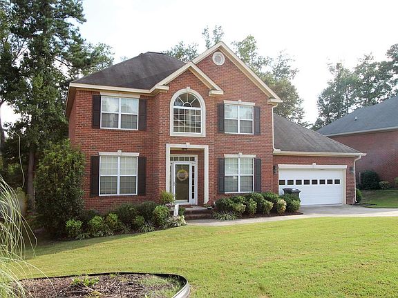 2nd image of 638 Surrey Ln